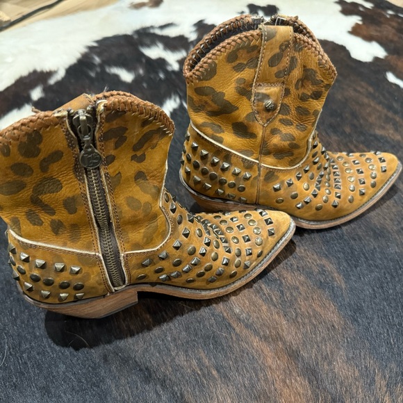 LIBERTY Black Brown Studded Ankle Boots - Picture 2 of 5